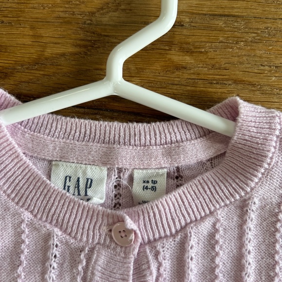 GAP. Size XS (4-5). Light pink button up cardigan. - Picture 3 of 5